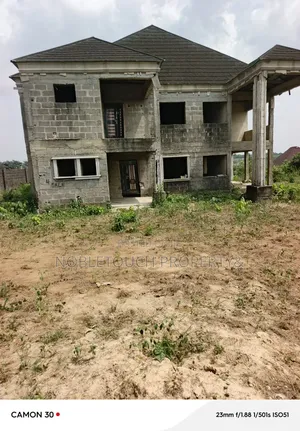 5bdrm Duplex in Opposite Favour for sale