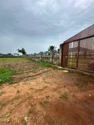 Plot 250sqm (20m) and 350sqm (25m)