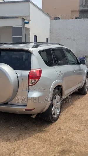Toyota RAV4 2012 Silver