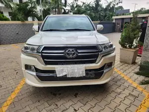 Toyota Land Cruiser 3.5 Petrol 4WD 2022 White