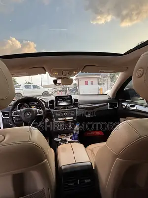 Mercedes-Benz GLE-Class 2018 White