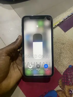 Apple iPhone XR 128 GB White