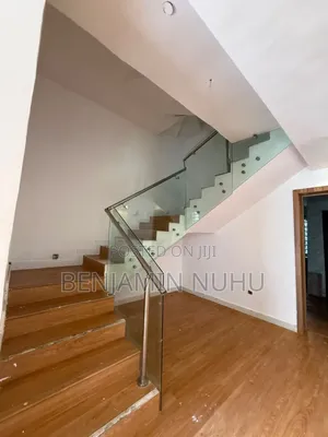 4bdrm Duplex in Lekki Phase 1 for sale