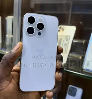 Apple iPhone 15 Pro 256 GB White