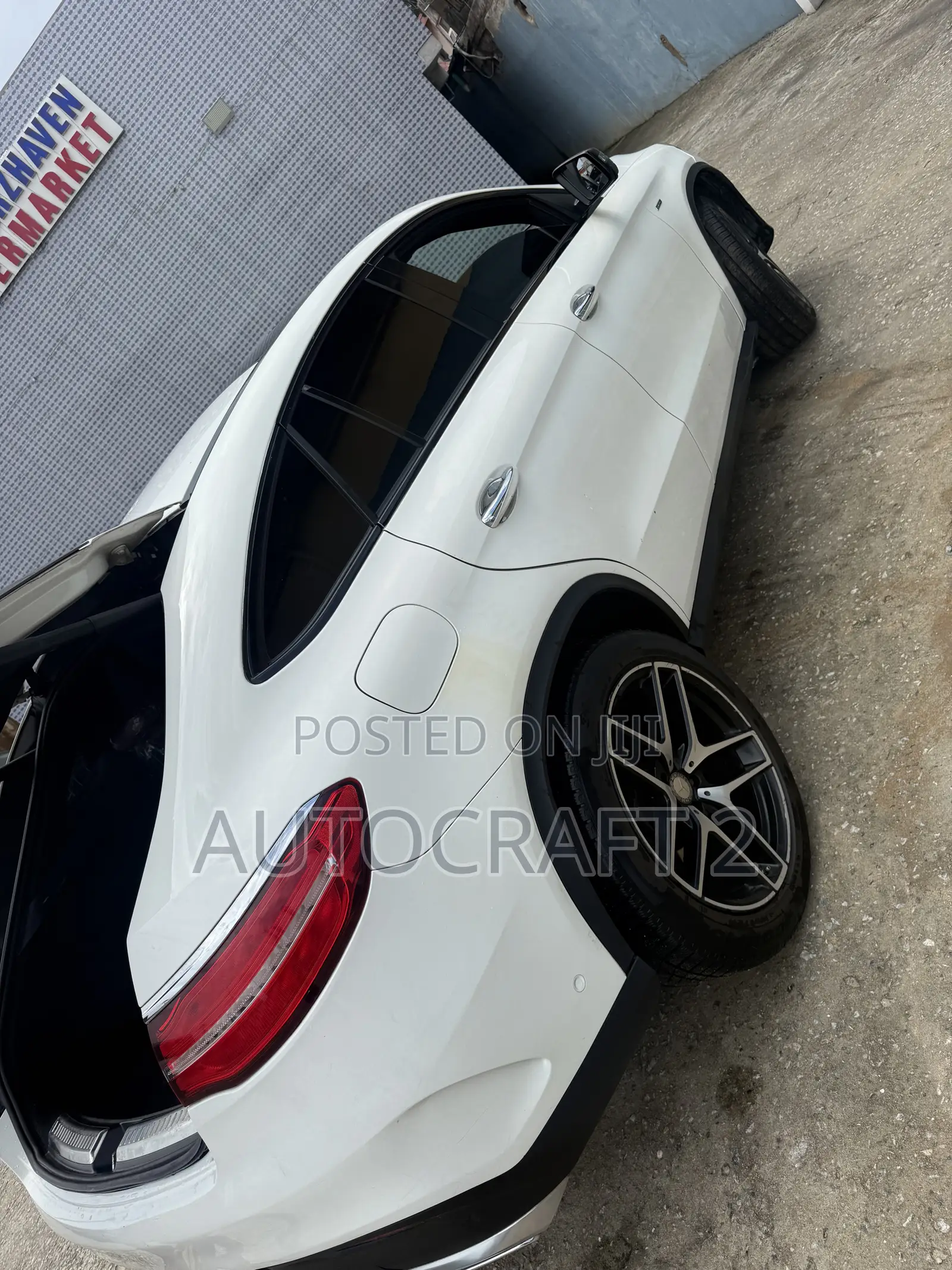Mercedes-Benz GLE-Class 2017 White