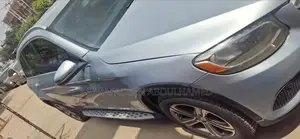 Mercedes-Benz GLC-Class 2017 Blue