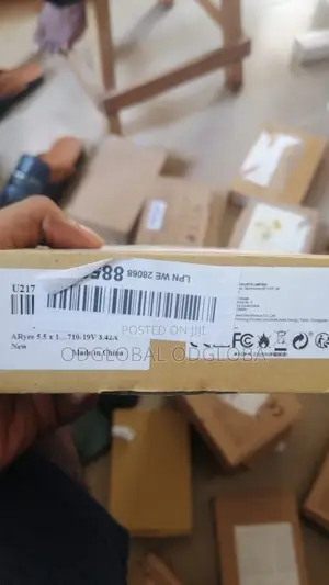 ARyee 19V 3.24A Laptop Charger, Brand New