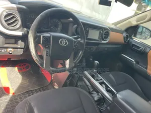 Toyota Tacoma 2017 Black