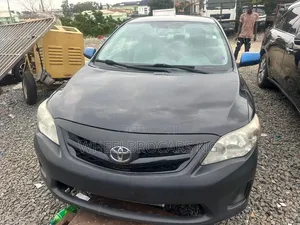 Toyota Corolla LE 4dr Sedan (1.8L 4cyl 4A) 2012 Black