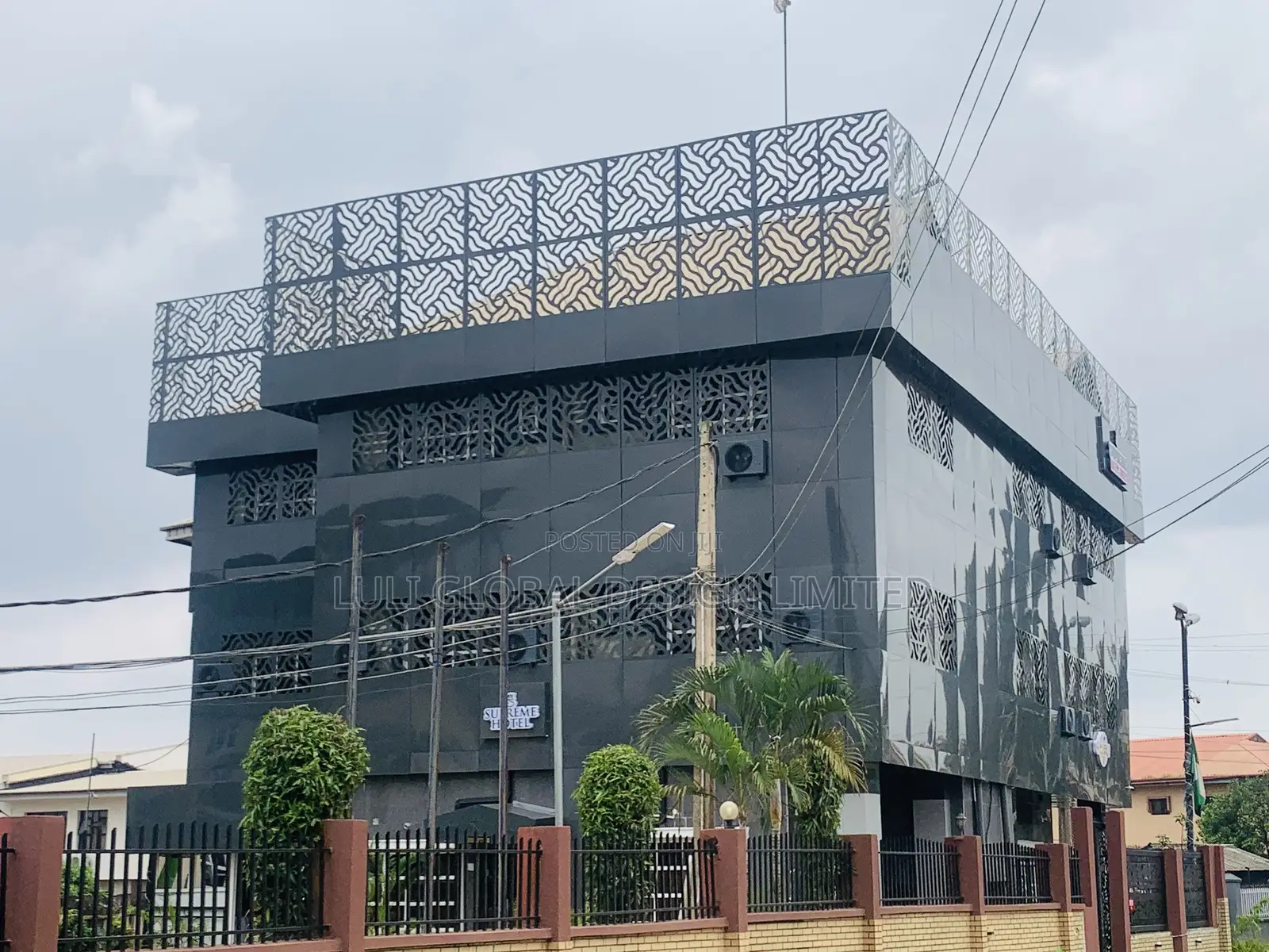 Aluco Cladding Installation