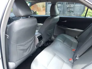 Toyota Camry LE 4dr Sedan (2.5L 4cyl 6A) 2012 Silver