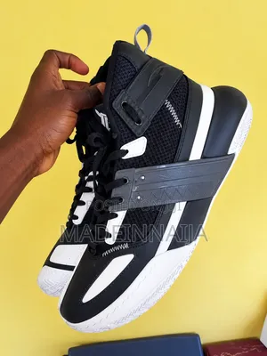 Sneaker for All Sports and Gym