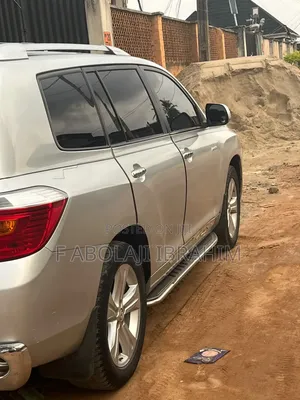 Toyota Highlander 2010 Silver
