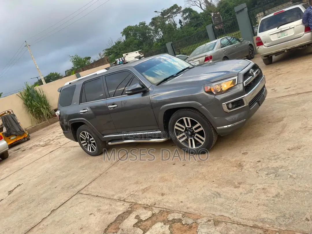Toyota 4-Runner 2017 Black