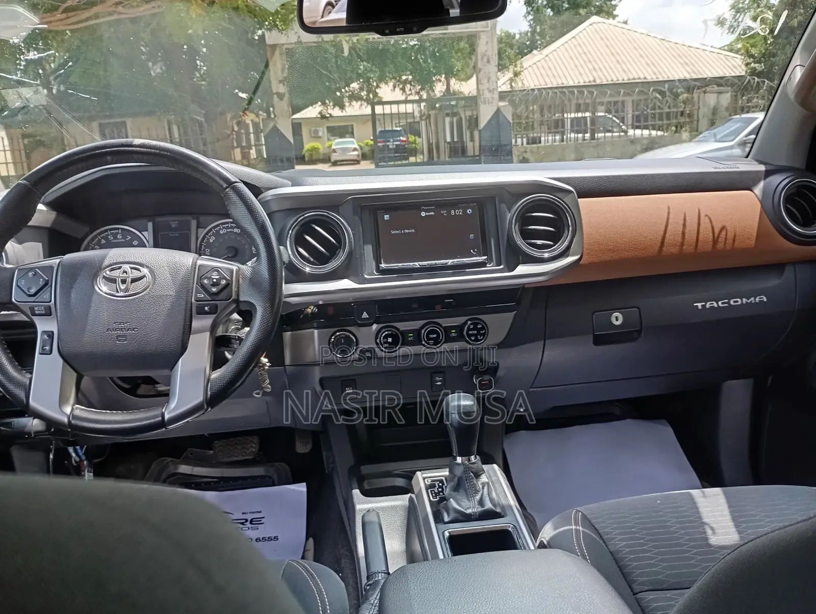 Toyota Tacoma 2017 Gray