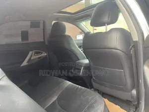 Toyota Camry SE 4dr Sedan (2.5L 4cyl 6AM) 2010 Silver