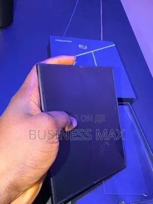 New Samsung Galaxy Fold 512 GB