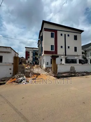 2bdrm Block of Flats in A Serene Environment, Ogunlana for sale