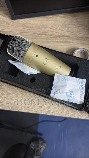Microphone