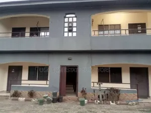 2bdrm Block of Flats in Port-Harcourt for sale