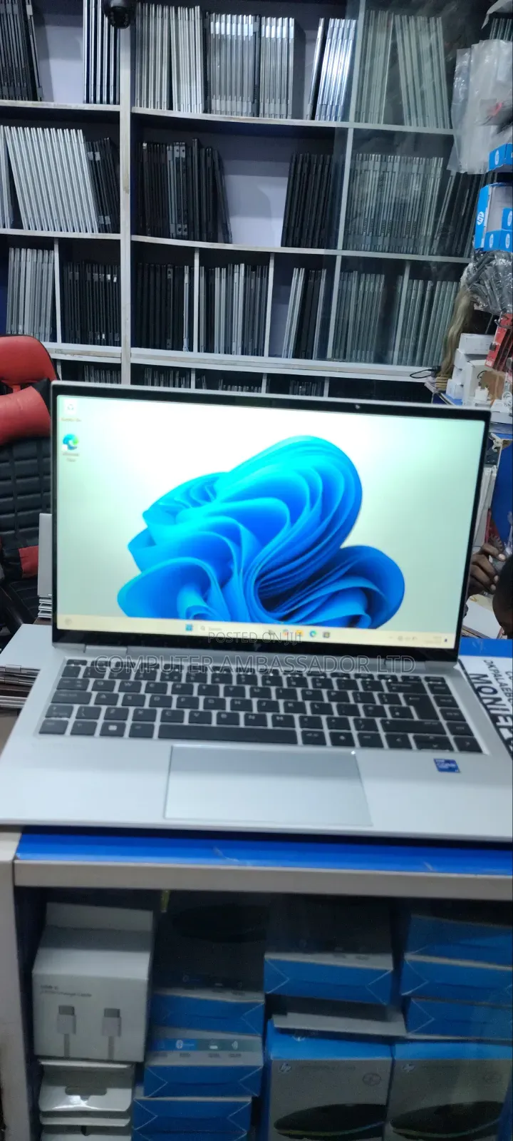 Laptop HP EliteBook 1040 G8 32GB Intel Core i7 SSD 256GB