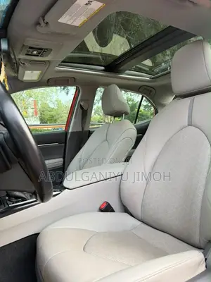 Toyota Camry 2018 Red