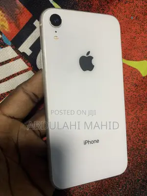 Apple iPhone XR 64 GB White