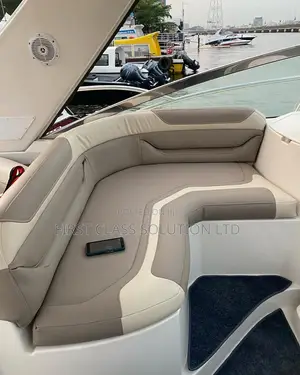 20 Seater Luxury Yatch for Hire