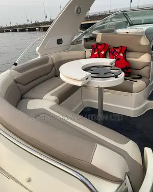 20 Seater Luxury Yatch for Hire