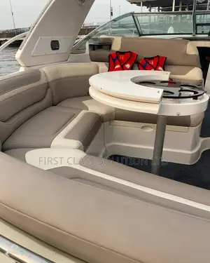 20 Seater Luxury Yatch for Hire