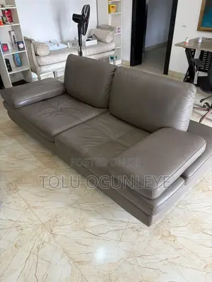 Extendeble Leather Sofa