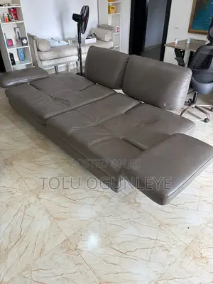Extendeble Leather Sofa