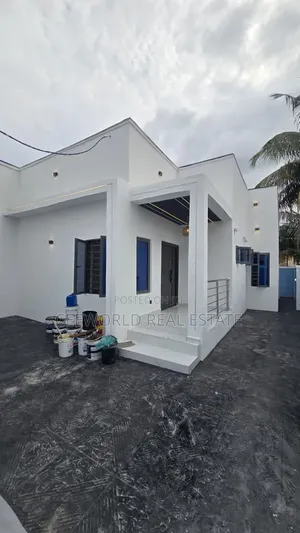 3bdrm Bungalow in Adetokun Ologuneru for sale