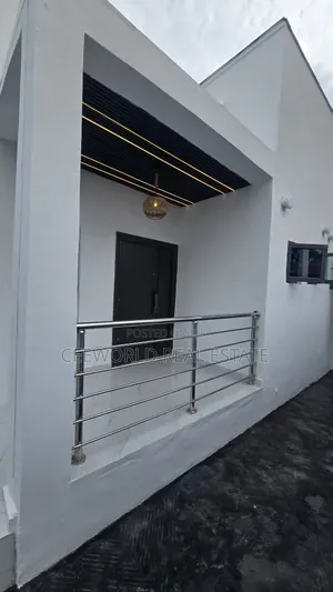 3bdrm Bungalow in Adetokun Ologuneru for sale