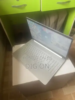 Laptop HP 15s 8GB Intel Core i3 SSD 256GB