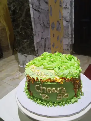 Buttercream Vanilla Cake