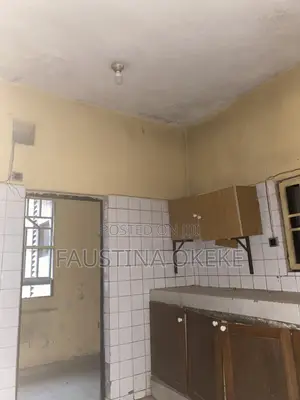 3bdrm Block of Flats in Area 3 for rent