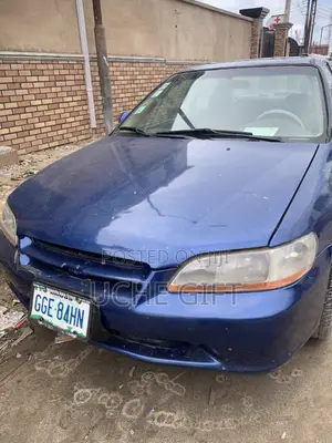 Honda Accord 2000 Blue