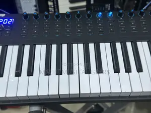 Alesis Vi61 Midi Controller