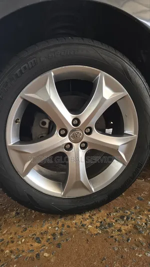 Toyota Venza V6 AWD 2010 Gray
