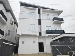 2bdrm Apartment in Lekki Phase 1 for rent