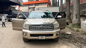 Toyota Sequoia Limited 4dr SUV 4WD (4.7L 8cyl 5A) 2007 Gold