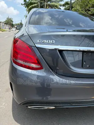 Mercedes-Benz C400 4Matic AWD Sedan (3.0L V6 7A) 2015 Gray
