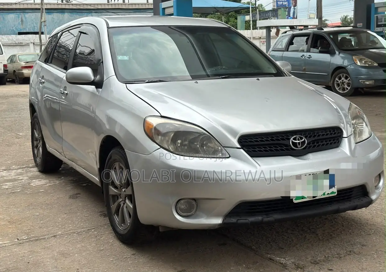 Toyota Matrix 2007 Silver