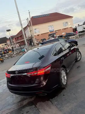 Toyota Avalon XLE FWDSedan (3.6L 6cyl 6A) 2016 Burgundy