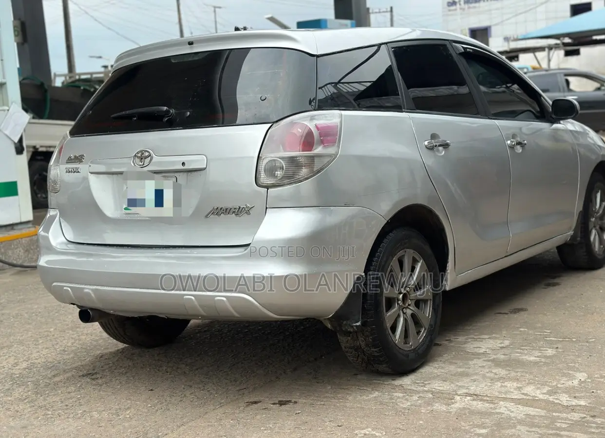Toyota Matrix 2007 Silver