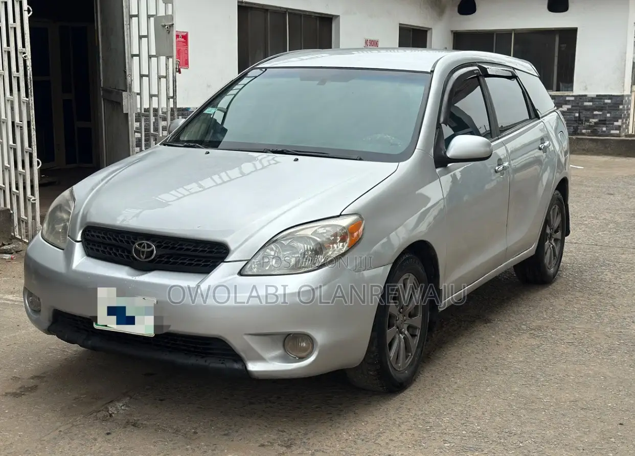 Toyota Matrix 2007 Silver