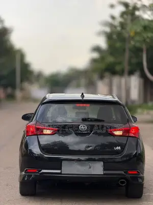 Scion iM Base 2016 Black