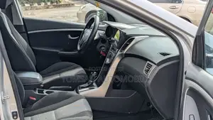 Hyundai Elantra 2013 Silver