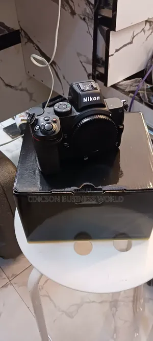 Nikon Camera Z5